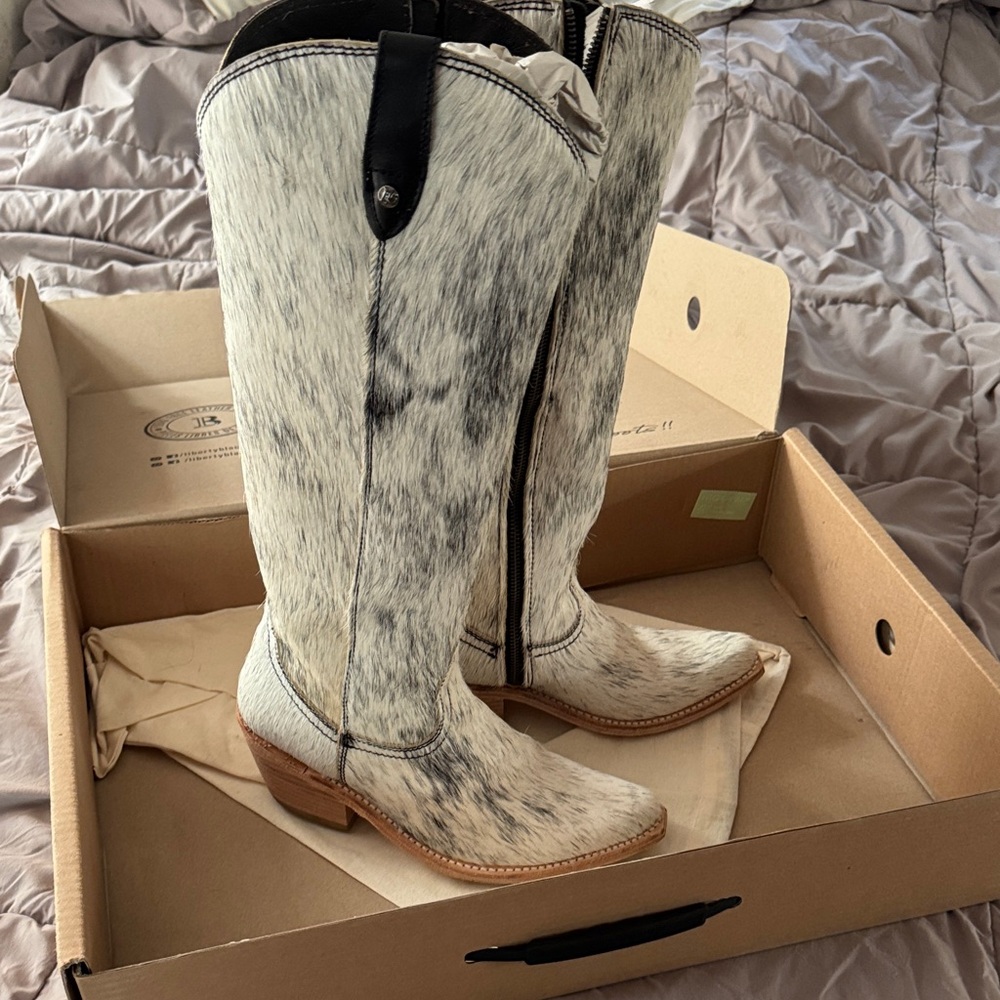 LIBERTY Black Cowhide Boots